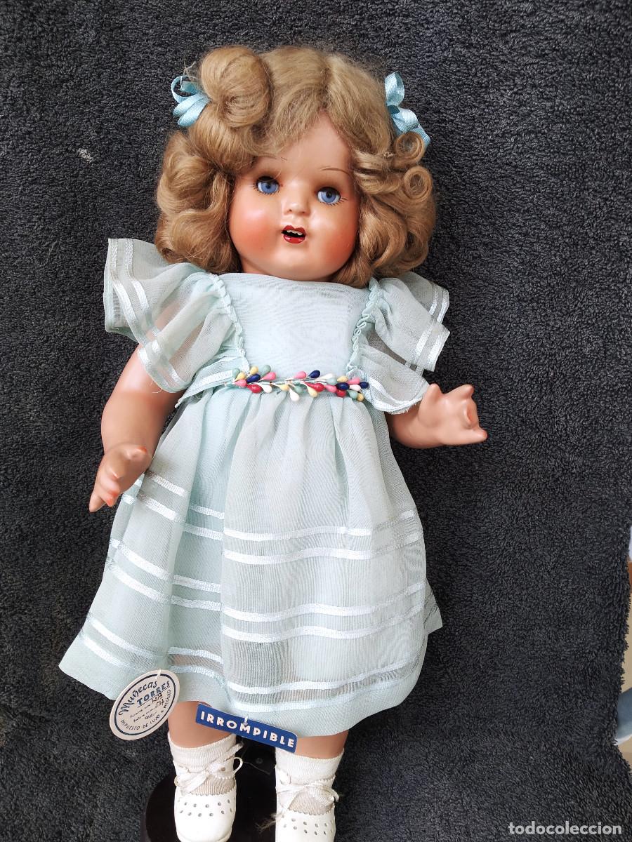 Mu&ntilde;eca espa&ntilde;ola clasica: mu&ntilde;eca de mu&ntilde;ecas torres, toda de origen, con etiqueta