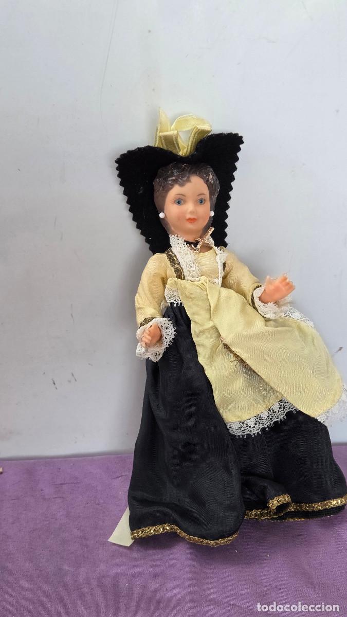 Mu&ntilde;eca espa&ntilde;ola clasica: mu&ntilde;eca de los a&ntilde;os 70 coleccion