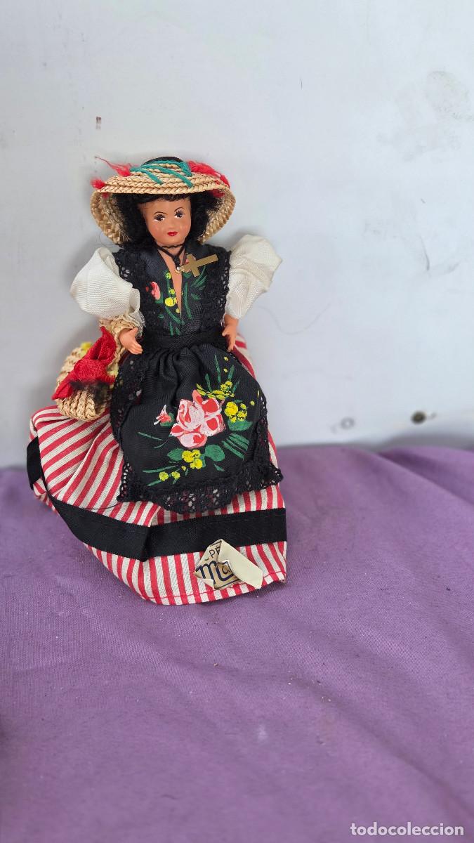 Mu&ntilde;eca espa&ntilde;ola clasica: mu&ntilde;eca de los a&ntilde;os 70 coleccion