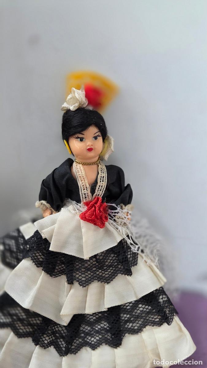 Mu&ntilde;eca espa&ntilde;ola clasica: mu&ntilde;eca de los a&ntilde;os 70 coleccion