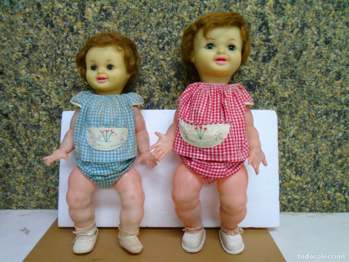 Mu&ntilde;eca espa&ntilde;ola clasica: ANTIGUAS MU&Ntilde;ECAS MARCADAS(ILEGIBLES)Y NUMEROS 50 Y 45(CMS).LLORON Y OJOS DURMIENTES.
