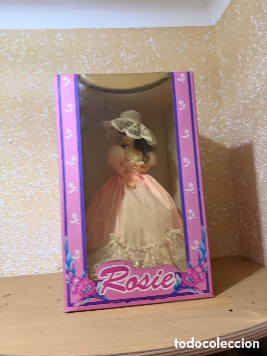 Mu&ntilde;eca espa&ntilde;ola clasica: Mu&ntilde;eca Rosie en su caja