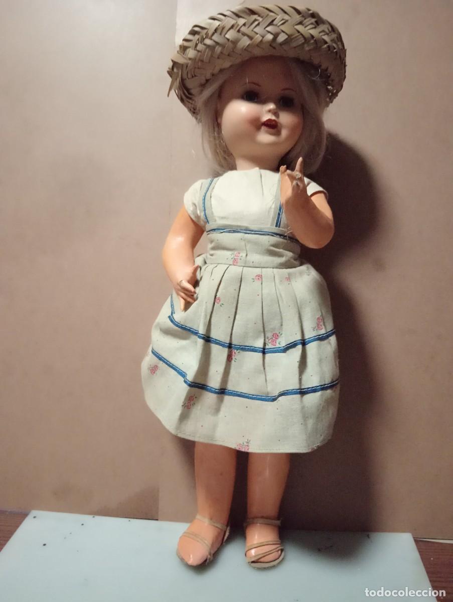 Mu&ntilde;eca espa&ntilde;ola clasica: Antigua mu&ntilde;eca ojos durmientes ( 40 cm. )