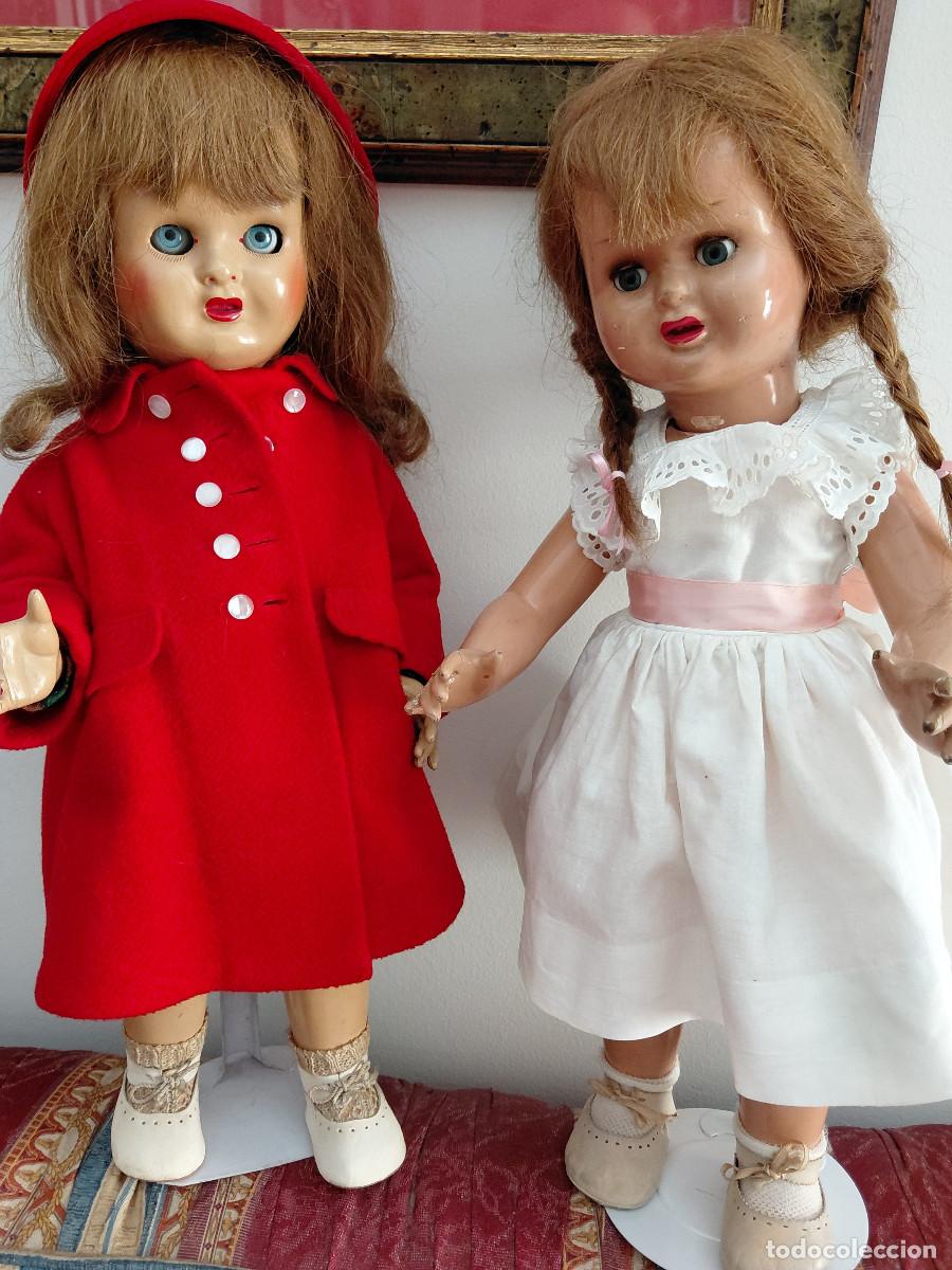 Mu&ntilde;eca espa&ntilde;ola clasica: dos mu&ntilde;ecas maricris o mari cris de florido