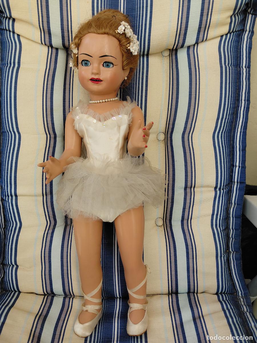 Mu&ntilde;eca espa&ntilde;ola clasica: Mu&ntilde;eca Sissi de leb bailarina