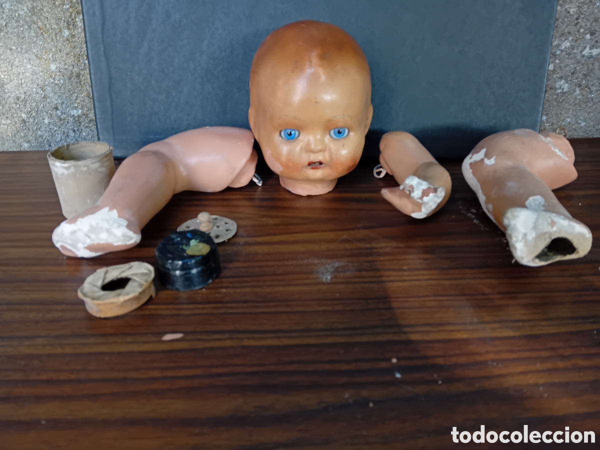 Mu&ntilde;eca espa&ntilde;ola clasica: Componentes de un antiguo mu&ntilde;eco de Cartonpiedra