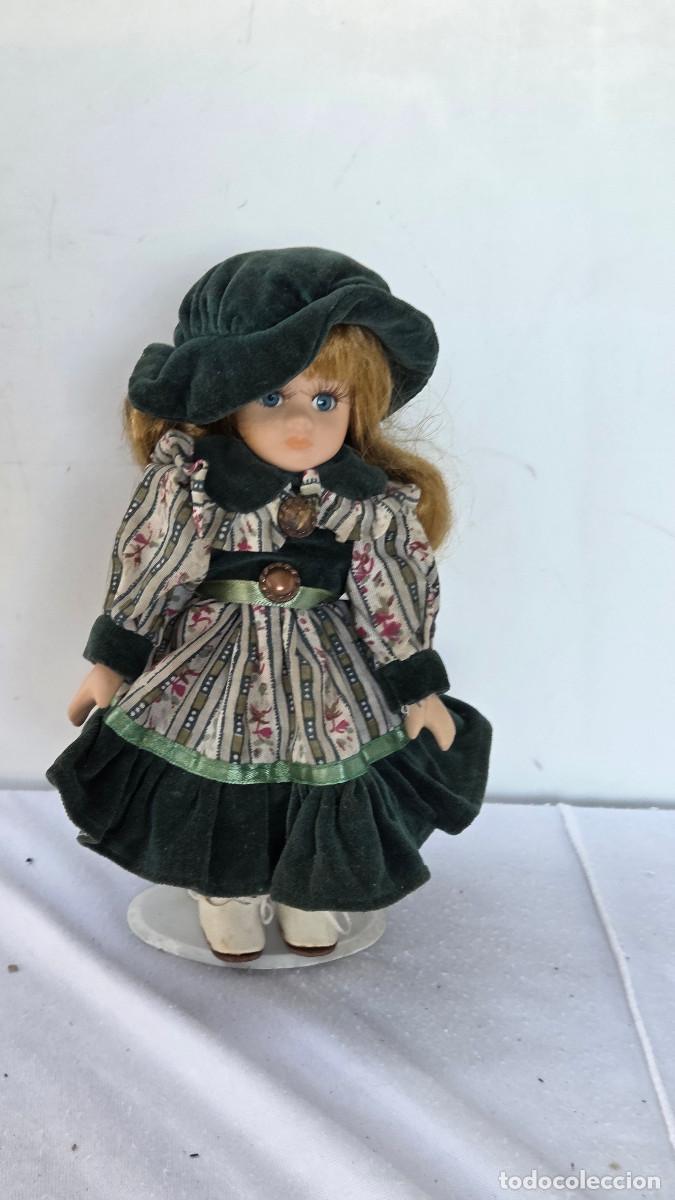 Mu&ntilde;eca espa&ntilde;ola clasica: mu&ntilde;eca de coleccion de porcelana