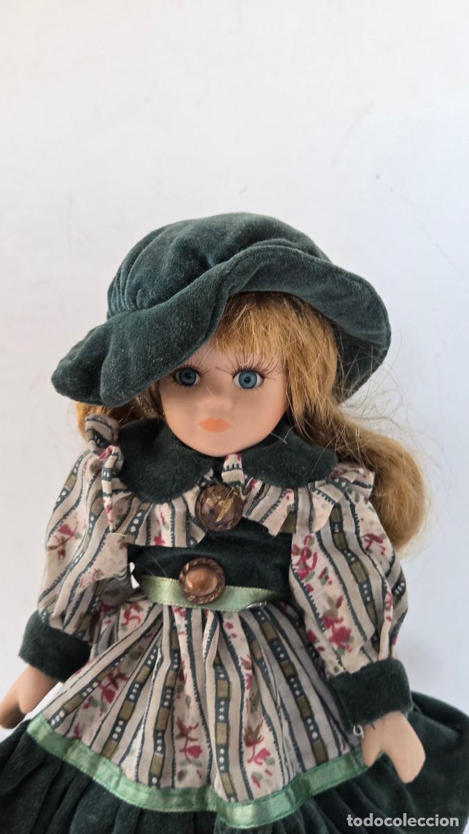 Mu&ntilde;eca espa&ntilde;ola clasica: mu&ntilde;eca de coleccion de porcelana - Foto 2