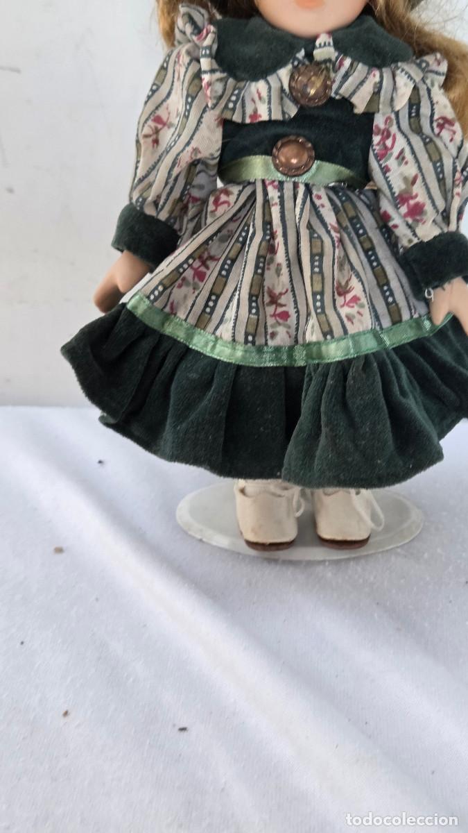 Mu&ntilde;eca espa&ntilde;ola clasica: mu&ntilde;eca de coleccion de porcelana - Foto 3