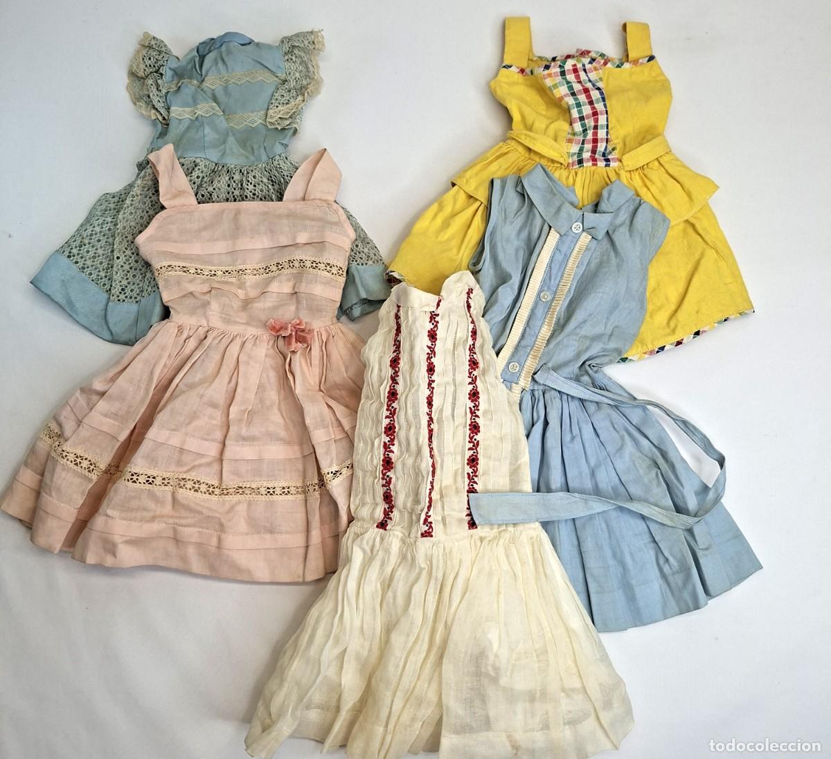Mu&ntilde;eca espa&ntilde;ola clasica: LOTE DE VESTIDOS PARA MU&Ntilde;ECA ANTIGUA. (TIPO LILI, VIVIANA CAYETANA DELGADA).