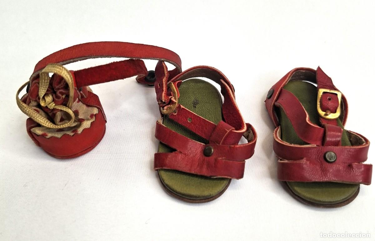 Mu&ntilde;eca espa&ntilde;ola clasica: SANDALIAS Y BOLSO PARA MU&Ntilde;ECA ANTIGUA.