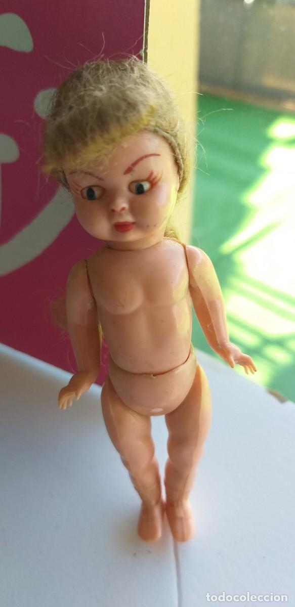 Mu&ntilde;eca espa&ntilde;ola clasica: ANTIGUA MU&Ntilde;ECA DE CELULOIDE CON CINTURA MOBIL Y OJOS DURMIENTES A&Ntilde;OS 50