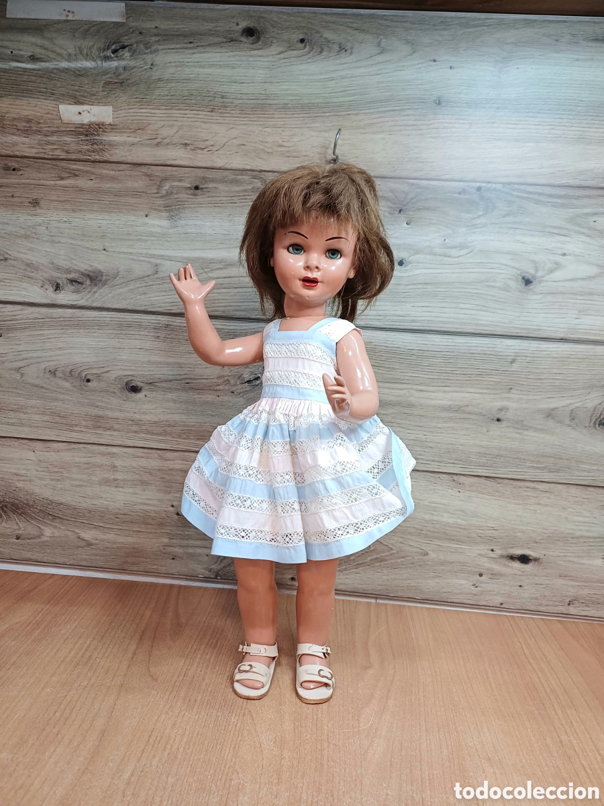 Mu&ntilde;eca espa&ntilde;ola clasica: ANTIGUA MU&Ntilde;ECA LILI HERMANA GISELA, OJOS DURMIENTES, CART&Oacute;N PIEDRA A&Ntilde;OS 50