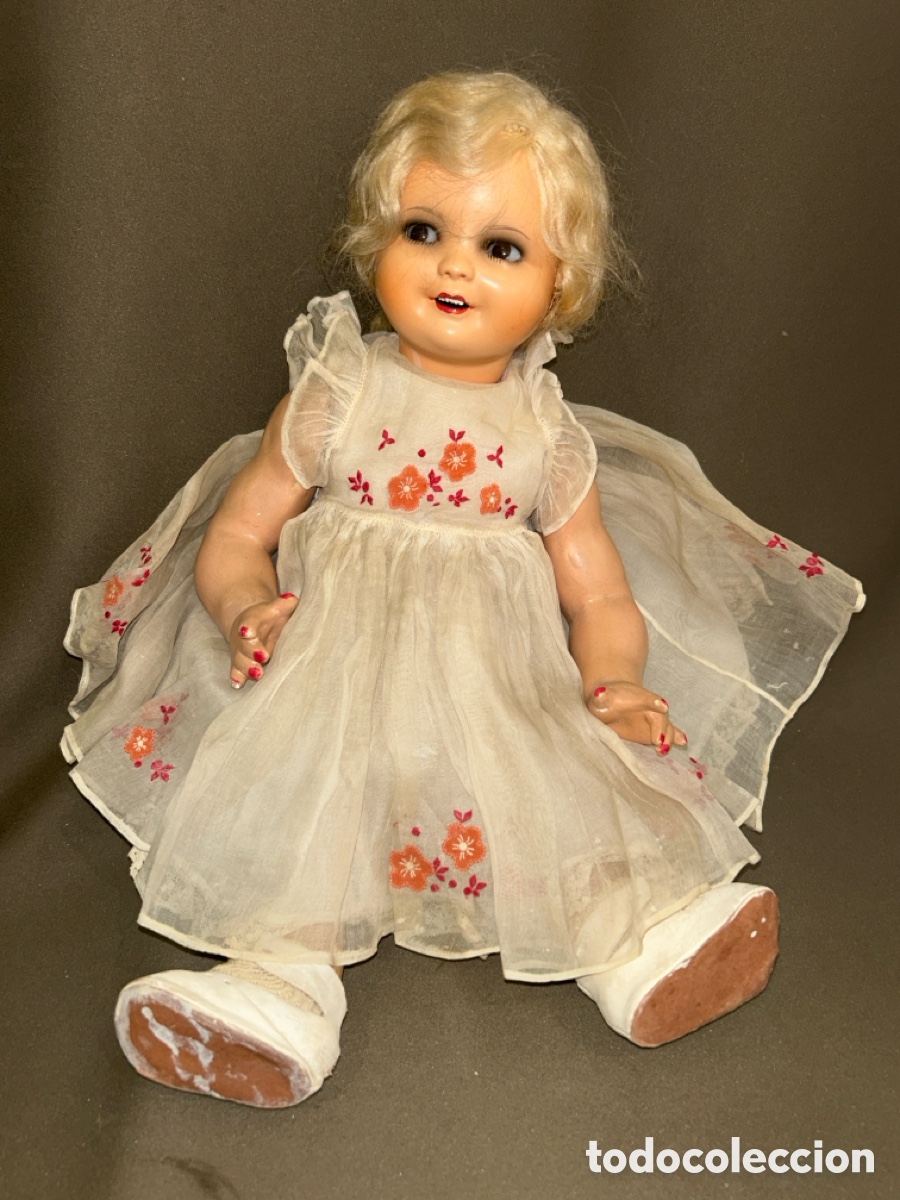 Mu&ntilde;eca espa&ntilde;ola clasica: MU&Ntilde;ECA CABEZA DE CELULOIDE Y CUERPO CART&Oacute;N PIEDRA A&Ntilde;OS 20/30 *VER FOTOS*