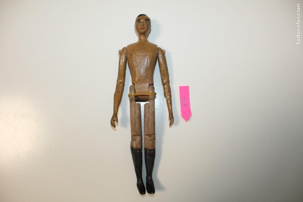 Mu&ntilde;eca espa&ntilde;ola clasica: ANTIGUO MU&Ntilde;ECO DE MADERA ARTICULADO