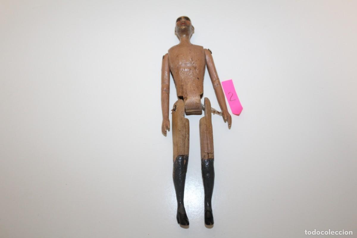 Mu&ntilde;eca espa&ntilde;ola clasica: ANTIGUO MU&Ntilde;ECO DE MADERA ARTICULADO