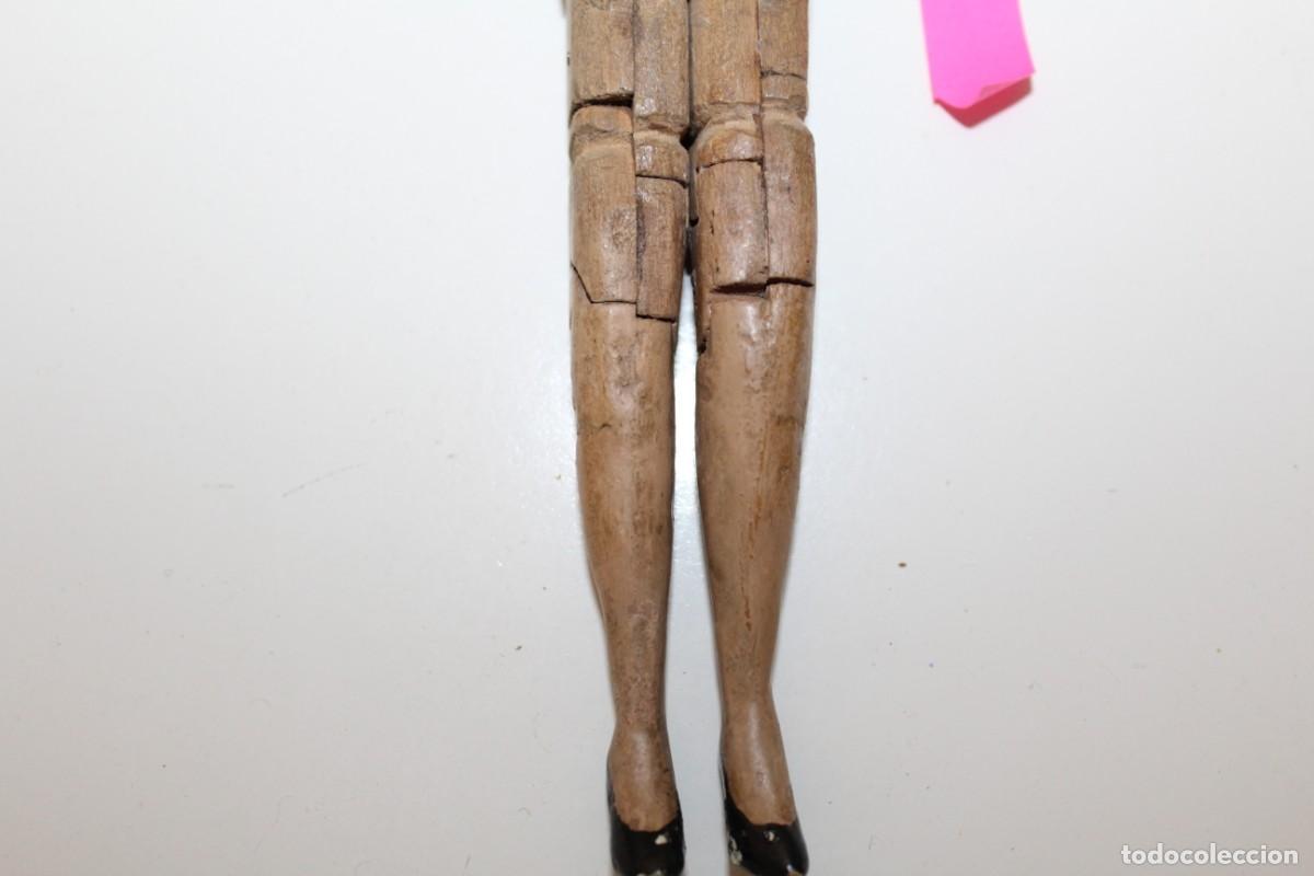 Mu&ntilde;eca espa&ntilde;ola clasica: ANTIGUA MU&Ntilde;ECA DE MADERA ARTICULADA - Foto 4