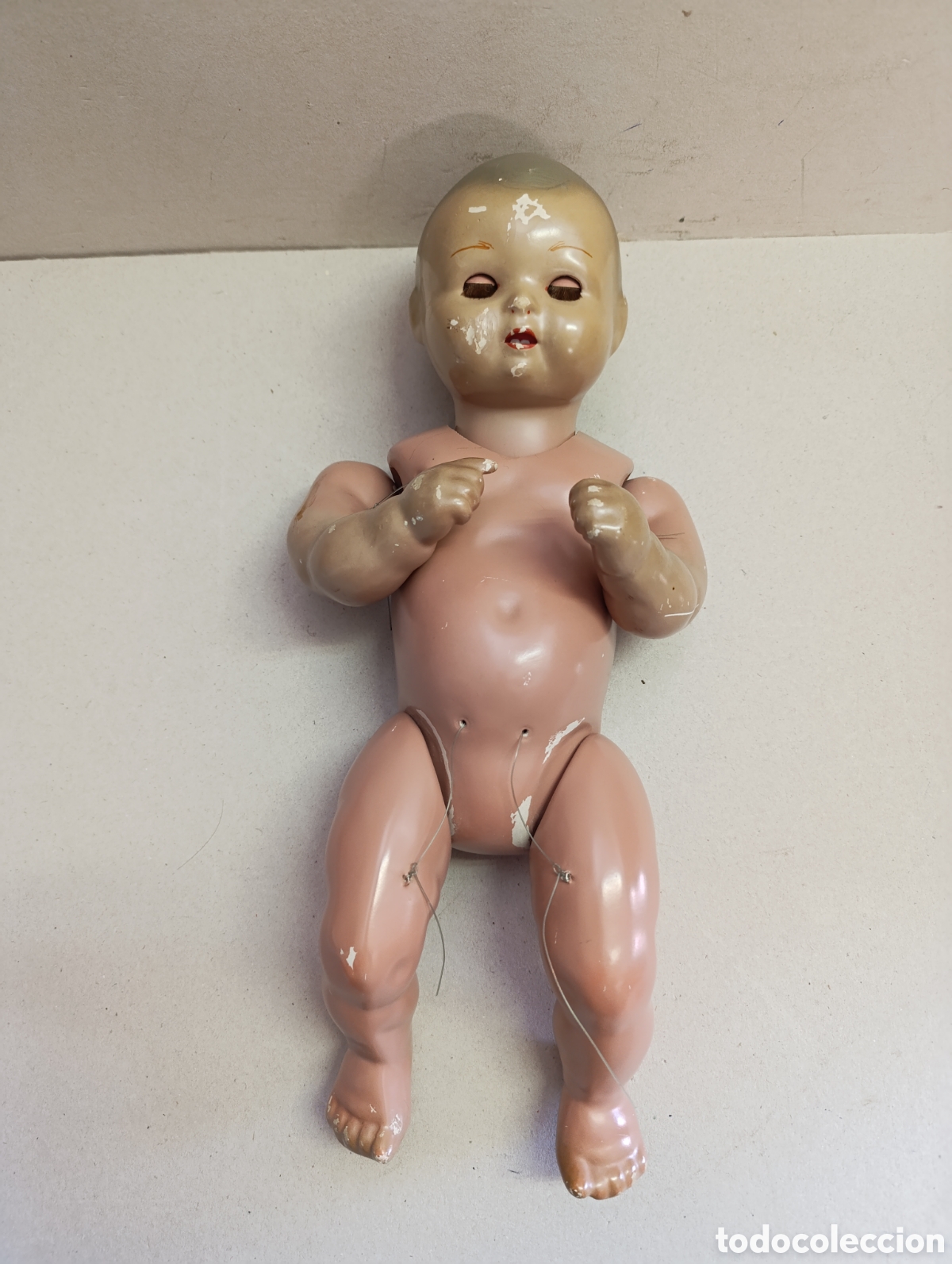 Mu&ntilde;eca espa&ntilde;ola clasica: MU&Ntilde;ECO ANTIGUO DE CELULOIDE O CARTON PIEDRA. MEDIADOS SIGLO XX.