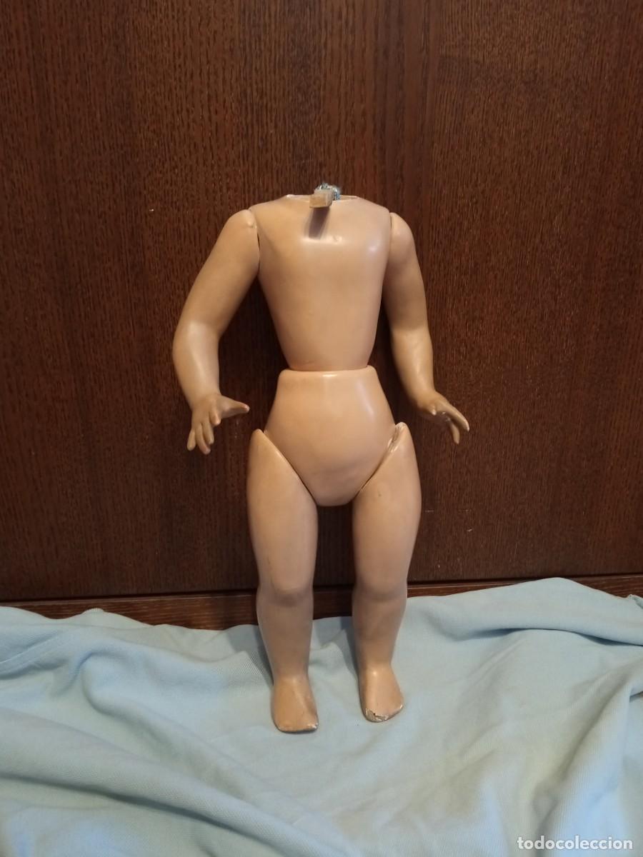 Mu&ntilde;eca espa&ntilde;ola clasica: Cuerpo mu&ntilde;eca espa&ntilde;ola antigua cart&oacute;n piedra a&ntilde;os 50