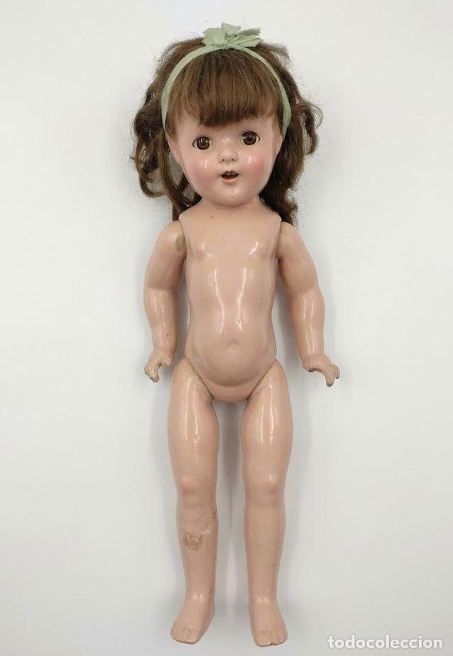 Mu&ntilde;eca espa&ntilde;ola clasica: ANTIGUA MU&Ntilde;ECA ARTICULADA DE COMPOSICI&Oacute;N. MARCA 20*. PROBABLEMENTE ESPA&Ntilde;OLA. MEDIADOS DEL SIGLO XX.