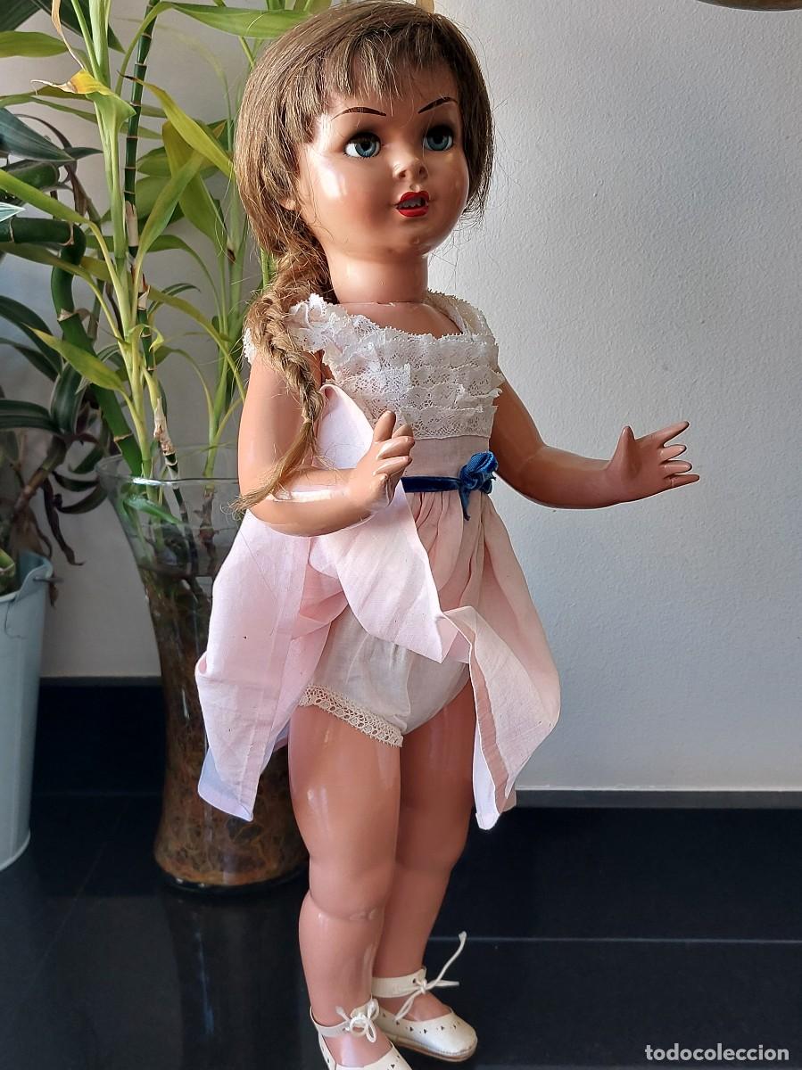 Mu&ntilde;eca Gisela: MU&Ntilde;ECA LILI DE CART&Oacute;N MARCADA CON ROPA ORIGINAL - Foto 7