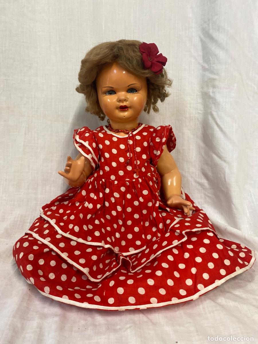 Mu&ntilde;eca Gisela: MU&Ntilde;ECA GISELA VESTIDA DE ANDALUZA.