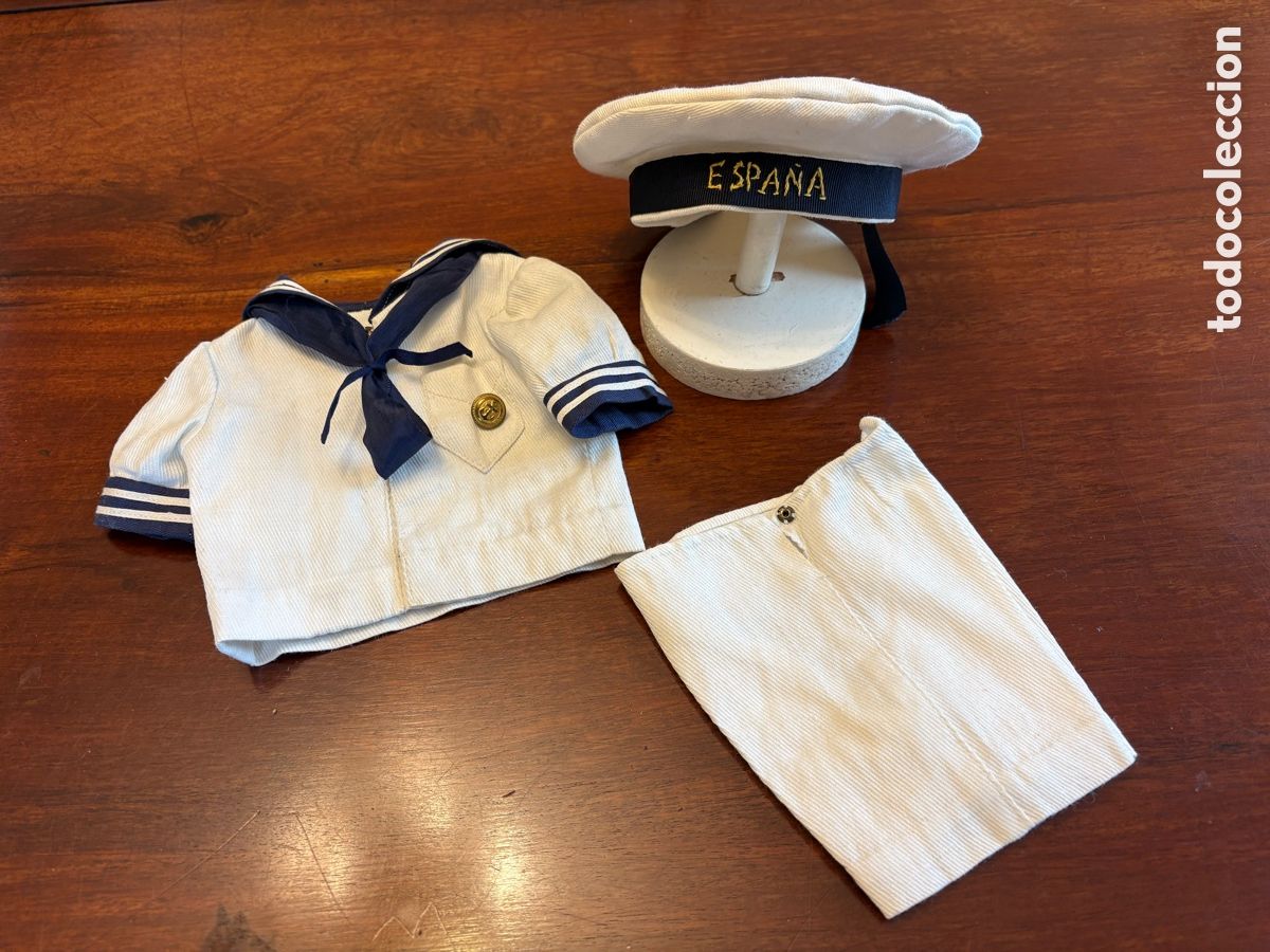 Mu&ntilde;eca Mariquita P&eacute;rez y Juanin: Traje de Juanin cadete, modelo marinero. Muy buen estado. poco usado