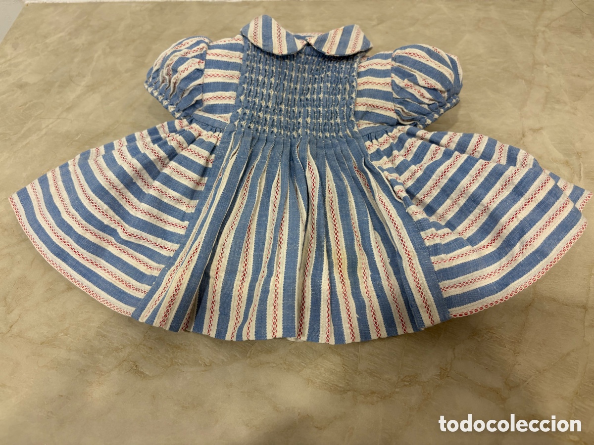 Mu&ntilde;eca Mariquita P&eacute;rez y Juanin: Vestido original de Mariquita P&eacute;rez a&ntilde;os 40. Realizado en tejido de vichy , cuerpo bordado en punto
