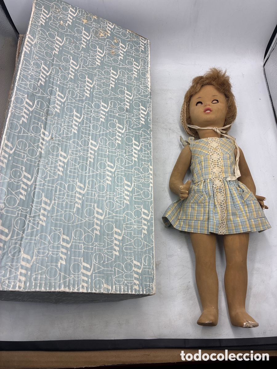 Mu&ntilde;eca Mariquita P&eacute;rez y juanin: Mu&ntilde;eca andadora. Creo que es Mariquita P&eacute;rez.