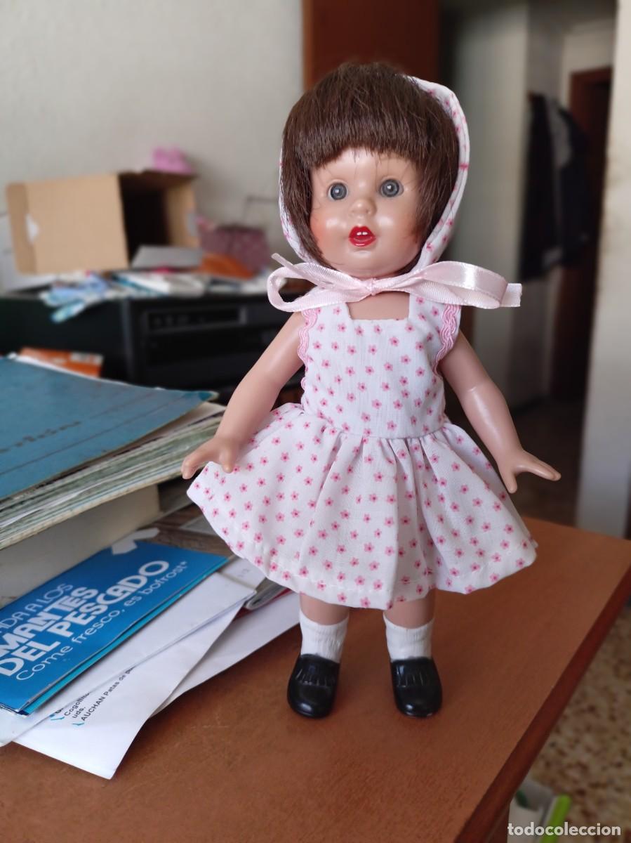 Mu&ntilde;eca Mariquita P&eacute;rez y juanin: Mini Mariquita Perez 20 cms y dos conjuntos de vestido y sombrero (ver fotos)