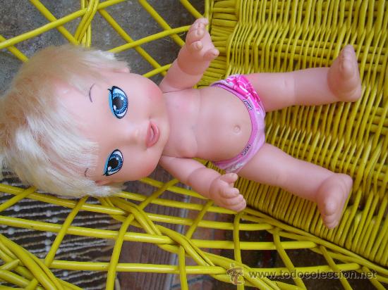 Mu&ntilde;ecas Lesly y Barriguitas: MU&Ntilde;ECA DE FAMOSA 1979, 38 CMS - Foto 1