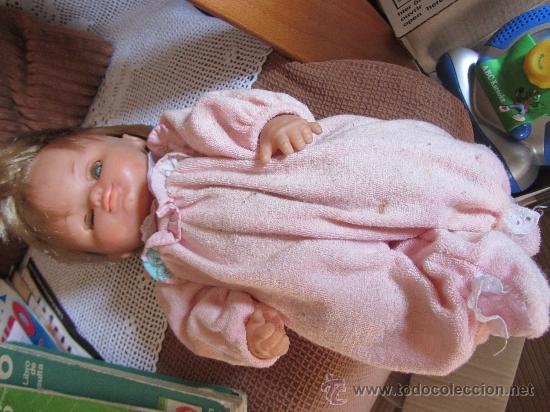 Mu&ntilde;ecas Lesly y Barriguitas: MU&Ntilde;ECO DE FAMOSA, 30 CMS - Foto 2