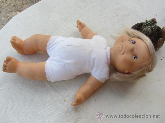 Mu&ntilde;ecas Lesly y Barriguitas: MU&Ntilde;ECA DE FAMOSA. 40 cms - Foto 2