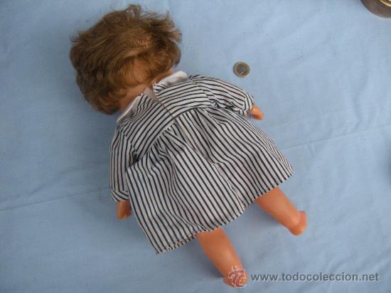 Mu&ntilde;ecas Lesly y Barriguitas: MU&Ntilde;ECA MU&Ntilde;ECAS DE FAMOSA LOTE DE 2 - Foto 4