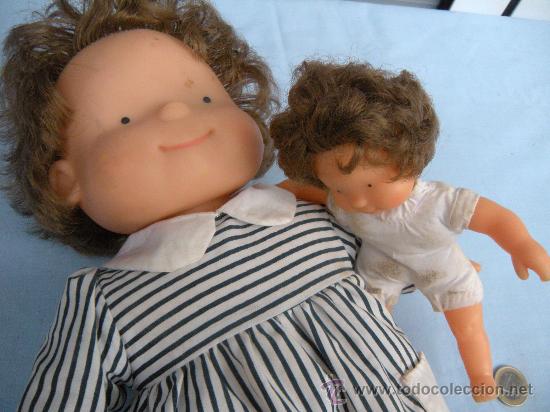 Mu&ntilde;ecas Lesly y Barriguitas: MU&Ntilde;ECA MU&Ntilde;ECAS DE FAMOSA LOTE DE 2 - Foto 1