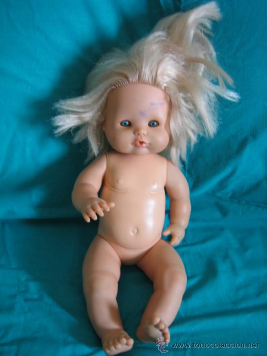 Mu&ntilde;ecas Lesly y Barriguitas: Mu&ntilde;eca de Famosa. Mide 42 cm - Foto 1