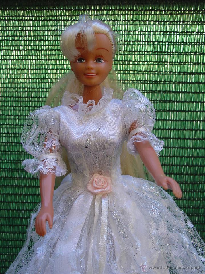 Mu&ntilde;ecas Lesly y Barriguitas: MU&Ntilde;ECA DE FAMOSA , - Foto 1