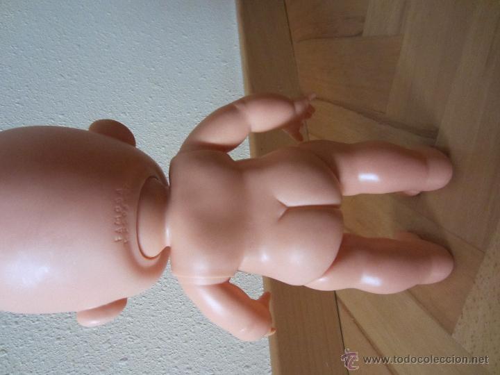 Mu&ntilde;ecas Lesly y Barriguitas: Mu&ntilde;eco de Famosa - Foto 2