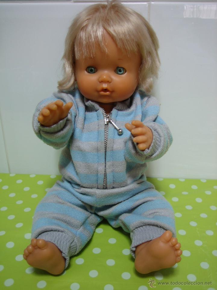 Mu&ntilde;ecas Lesly y Barriguitas: Mu&ntilde;eca de Famosa - Foto 3