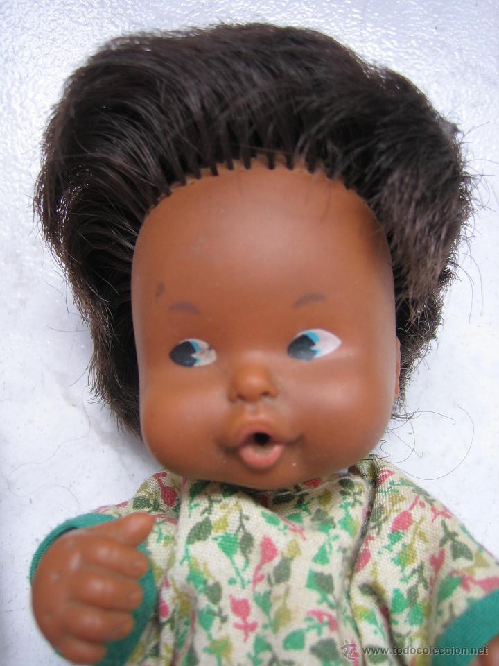 Mu&ntilde;ecas Lesly y Barriguitas: Mu&ntilde;eca barriguitas de Famosa - Foto 3