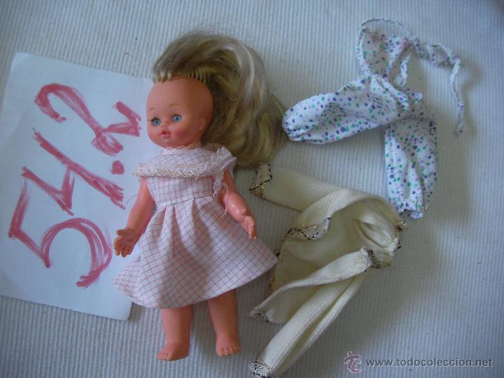 Mu&ntilde;ecas Lesly y Barriguitas: ANTIGUA MU&Ntilde;ECA Y ROPAS VARIAS - Foto 1