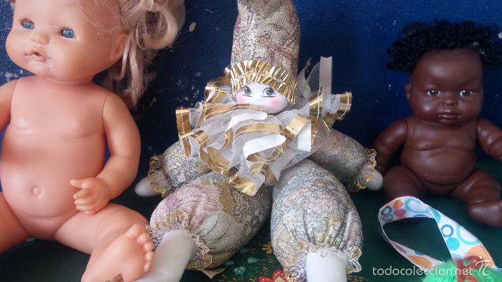 Mu&ntilde;ecas Lesly y Barriguitas: Lote de mu&ntilde;ecas y algun accesorio - Foto 3