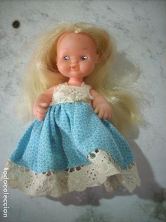 Mu&ntilde;ecas Lesly y Barriguitas: Barriguitas rubia, pelo largo - Foto 1