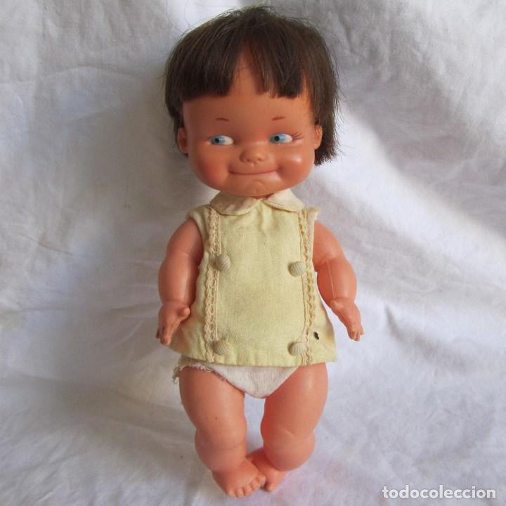 Mu&ntilde;ecas Lesly y Barriguitas: Mu&ntilde;eca bebe de Famosa - Foto 1