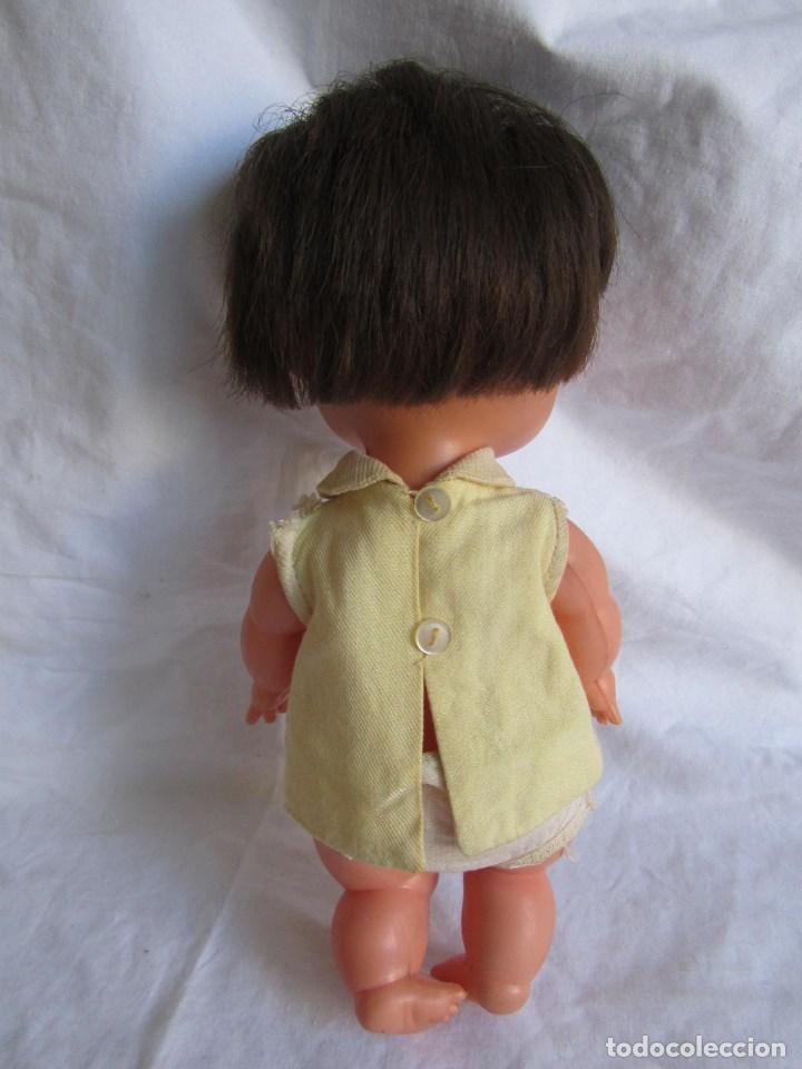 Mu&ntilde;ecas Lesly y Barriguitas: Mu&ntilde;eca bebe de Famosa - Foto 6