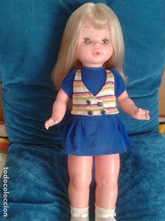 Mu&ntilde;ecas Lesly y Barriguitas: Mu&ntilde;eca Margot de Famosa