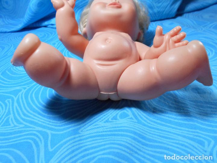 Mu&ntilde;ecas Lesly y Barriguitas: MU&Ntilde;ECO FAMOSA 24 CM - Foto 9