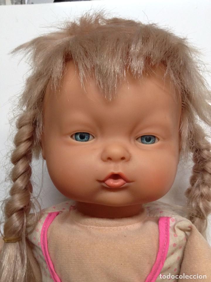 Mu&ntilde;ecas Lesly y Barriguitas: MU&Ntilde;ECA FAMOSA DE 89 FUNCIONA CON PILAS - Foto 2