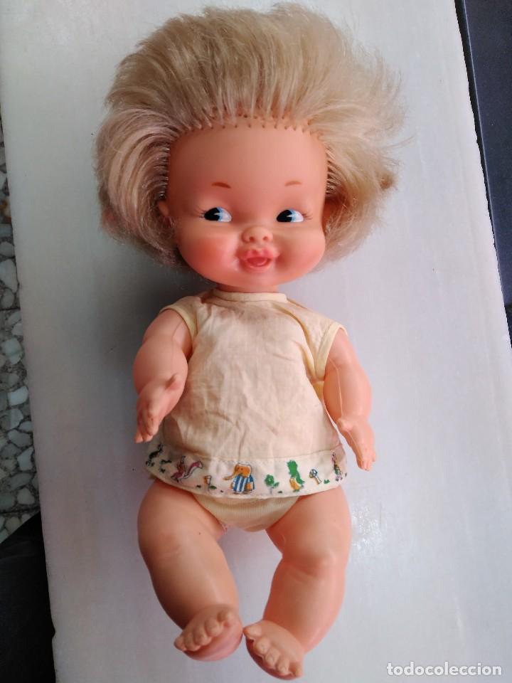Mu&ntilde;ecas Lesly y Barriguitas: Mu&ntilde;eca de famosa - Foto 1