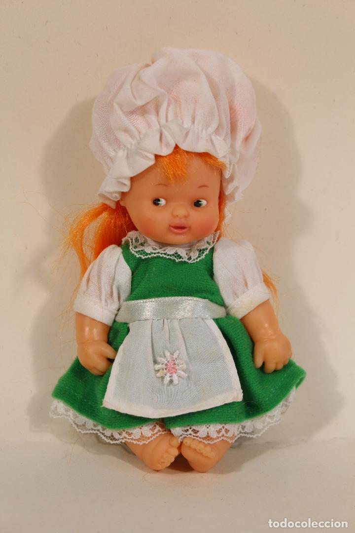Mu&ntilde;ecas Lesly y Barriguitas: Mu&ntilde;eca barriguitas 97 en la nuca - Foto 1